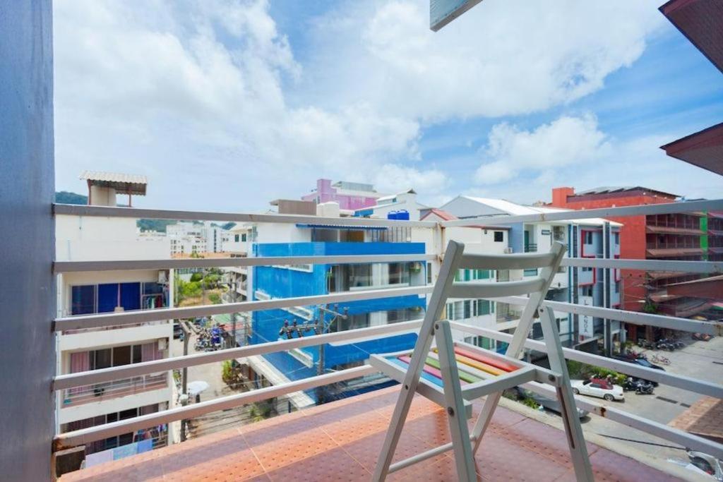 Oyo 292 The Oddy Hip Hotel Patong Kültér fotó