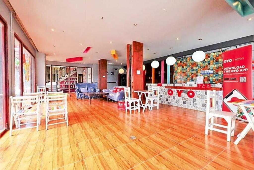 Oyo 292 The Oddy Hip Hotel Patong Kültér fotó