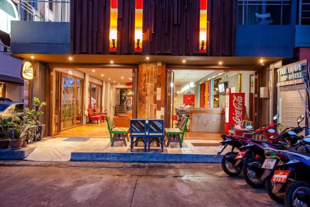 Oyo 292 The Oddy Hip Hotel Patong Kültér fotó