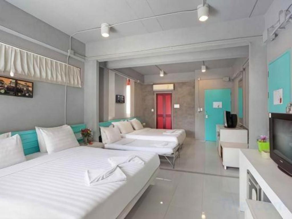Oyo 292 The Oddy Hip Hotel Patong Kültér fotó