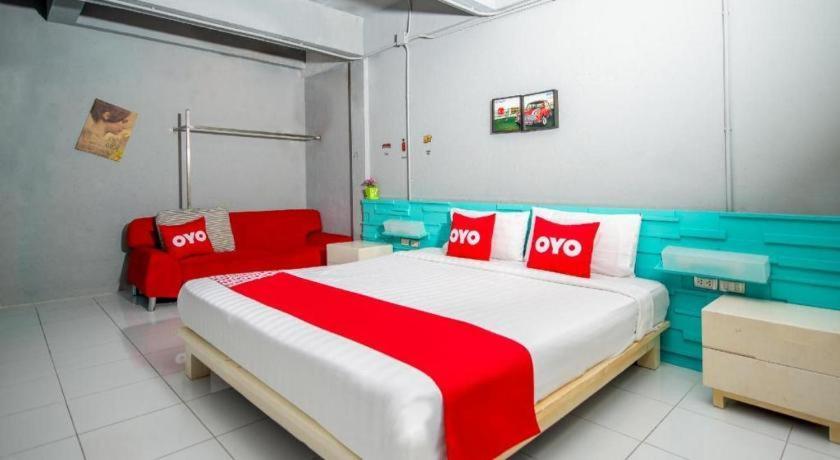 Oyo 292 The Oddy Hip Hotel Patong Kültér fotó