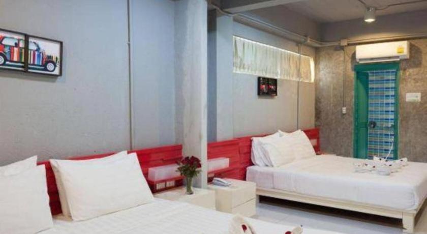 Oyo 292 The Oddy Hip Hotel Patong Kültér fotó