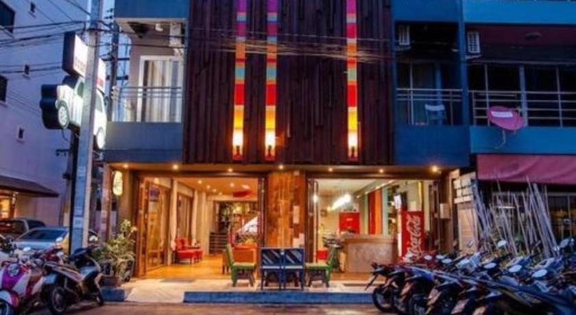 Oyo 292 The Oddy Hip Hotel Patong Kültér fotó