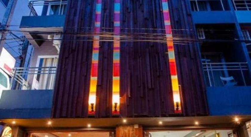 Oyo 292 The Oddy Hip Hotel Patong Kültér fotó